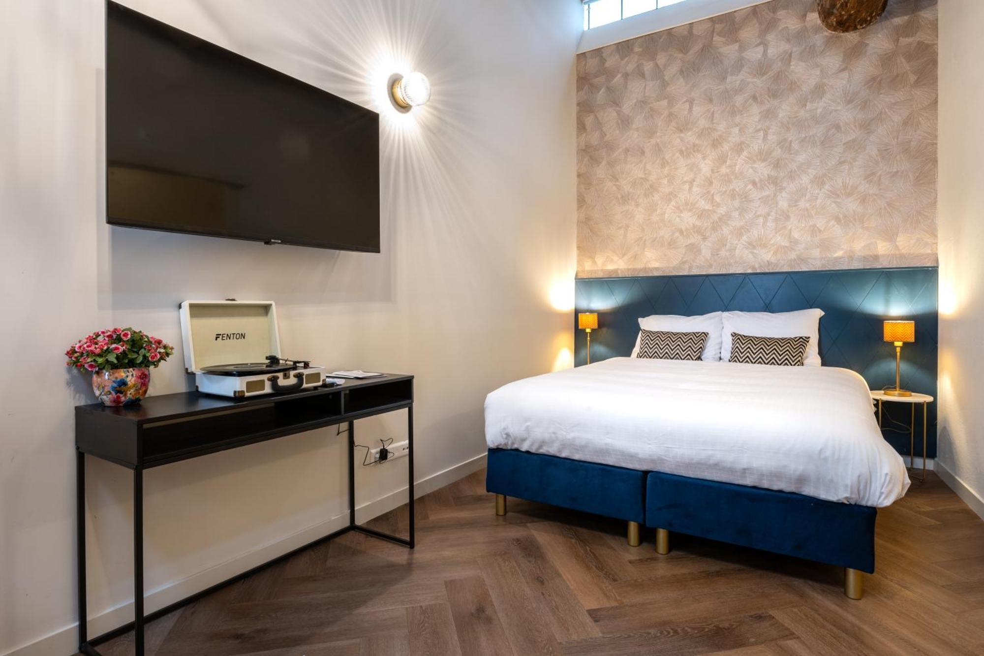Grapelli Boutique Hotel Алкмар Экстерьер фото